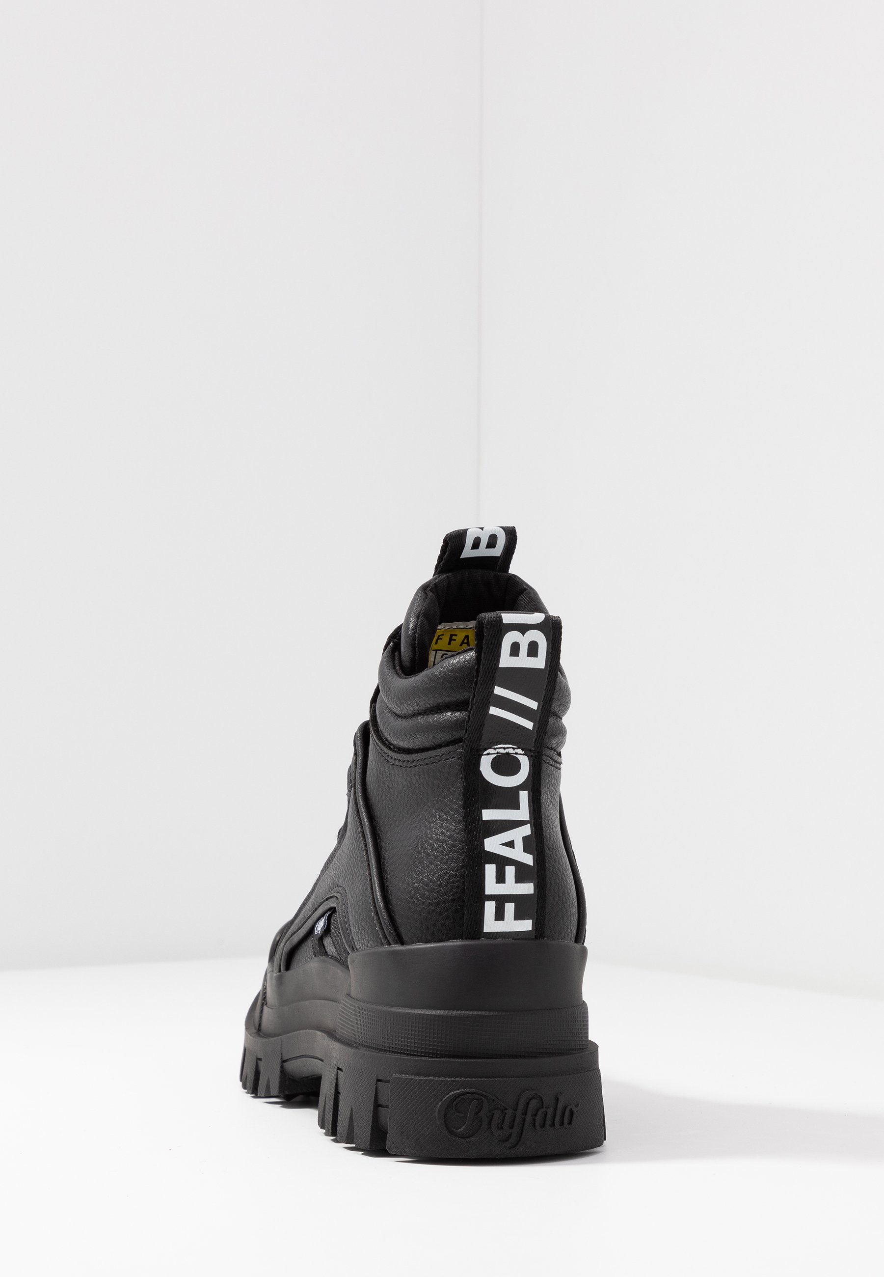Buffalo ASPHA MID Høye joggesko blacksvart Zalando.no Buffalo ASPHA MID Høye joggesko blacksvart Zalando.no