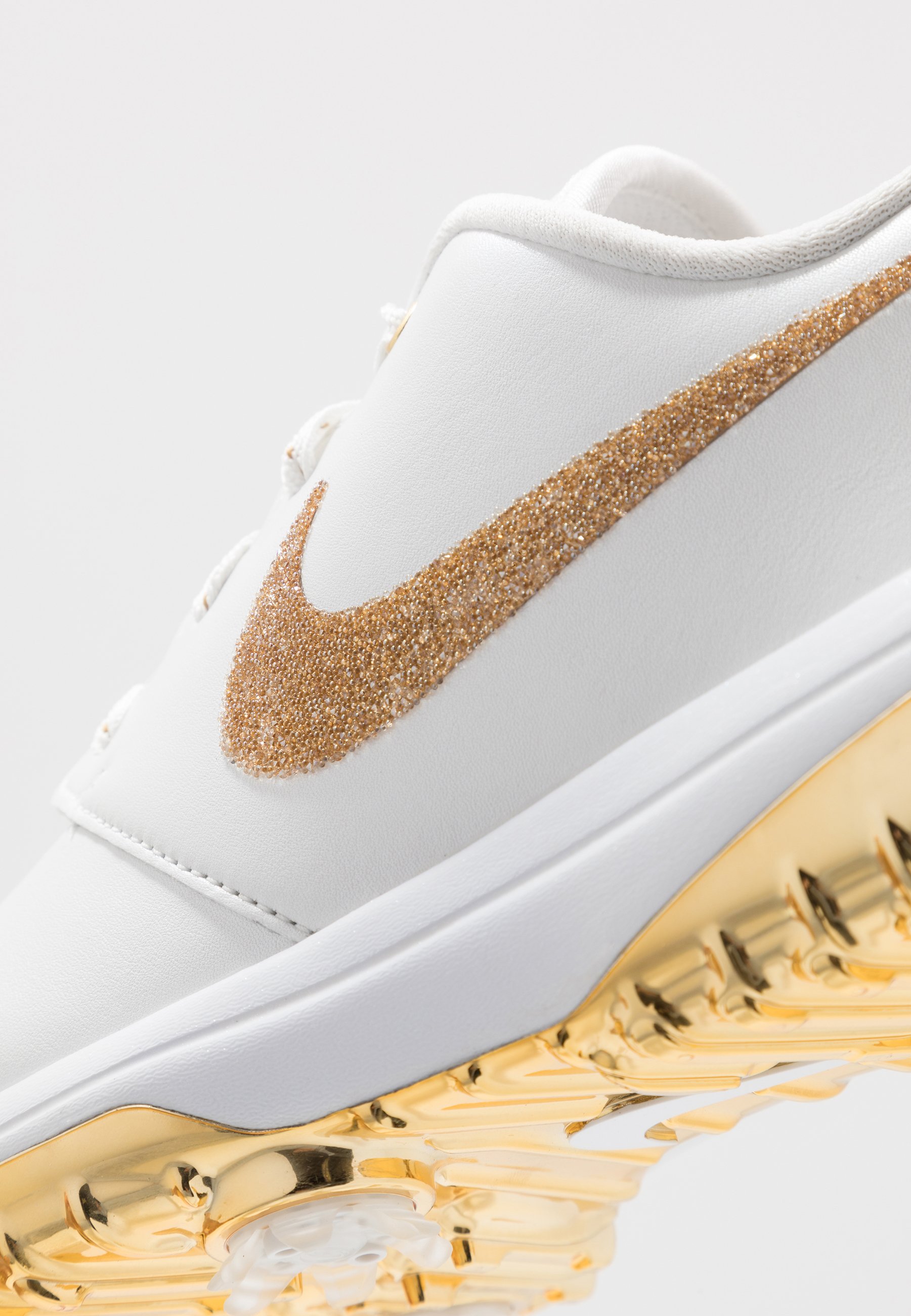 nike roshe golf shoes white gold