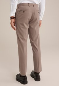 WE Fashion THE FLEX SUIT - Pantaloni de costum - beige