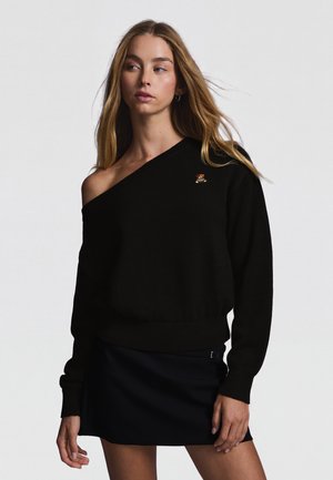 Bershka, EMBROIDERED BOAT NECK - SWEATER - Strickpullover - black