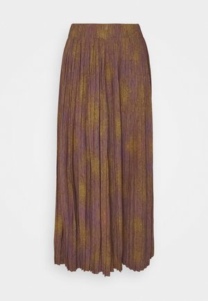 Falda midi plisada en tonos marrones y púrpuras, con un tejido texturizado y un patrón sutil, además de una cintura elástica.