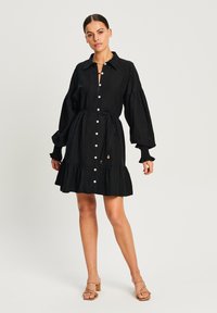 THE FATED KORA - Abito a camicia - black