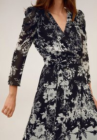 Mango Denní šaty - black