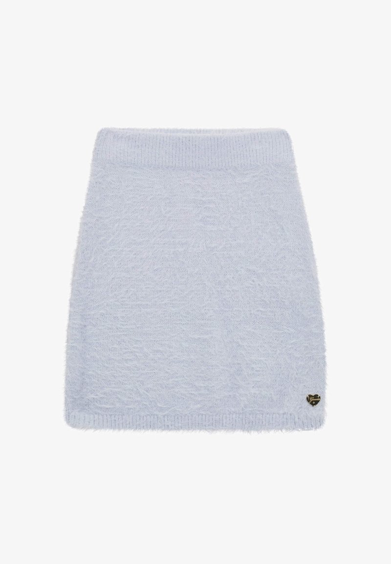 Šviesiai mėlynas mini sijonas, pagamintas iš pūkuotos medžiagos, turintis nerta juosmenį ir mažą širdelės formos logotipo akcentą dešiniajame apatinio krašto kampe.