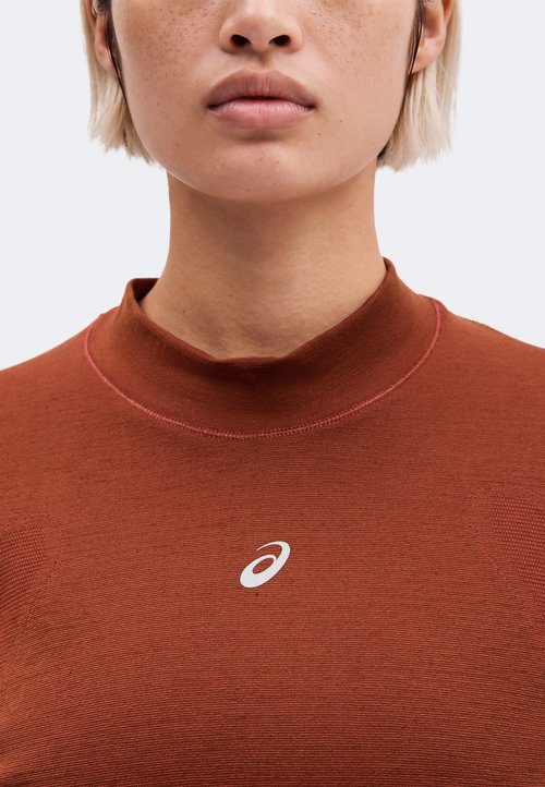 ASICS ROAD WINTER SEAMLESS - Long-sleeved top - singed red — foto 6