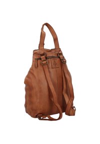 Zaino in pelle marrone con spallacci regolabili, una tasca con zip e una finitura testurizzata con un sottile logo dell'ancora sul davanti.