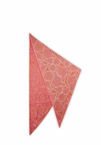 Roze sjaal met een bloemenpatroon van rozen, op een achtergrond in een lichtere tint roze en een effen roze rand langs de randen.