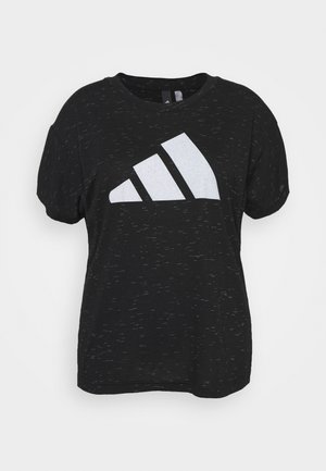 T-shirt noir à manches courtes avec un grand logo blanc Adidas sur le devant, présenté sur un fond blanc uni.
