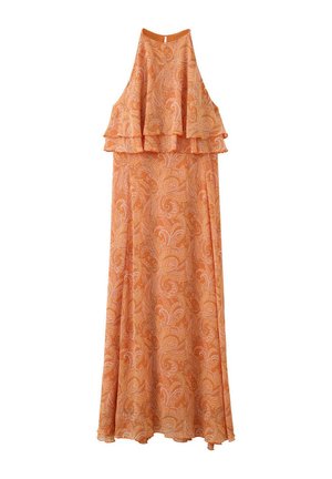 Robe maxi orange sans manches avec col halter et corsage à volants superposés, présentant un motif paisley subtil sur toute la robe.