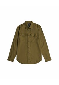 Chemise pour homme à manches longues de couleur vert olive, avec deux poches poitrine boutonnées et un petit patch logo noir et jaune sur la poche gauche.