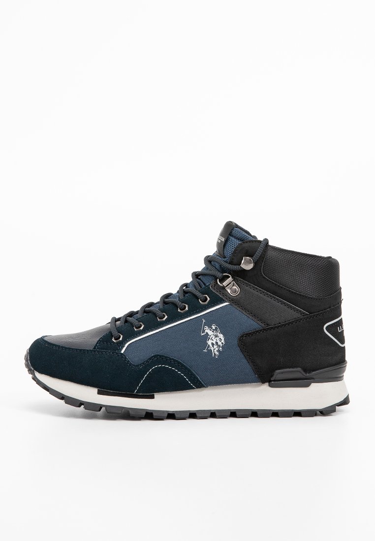 Zapatillas de media caña en navy y negro, fabricadas con materiales sintéticos, que presentan un logo, diseño de cordones y acentos texturizados en los laterales.