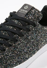 Victoria Shoes Baskets basses - antracita