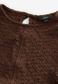SLEEVELESS TEXTURED RUCHED  - Maksi garuma kleita - chocolate brown