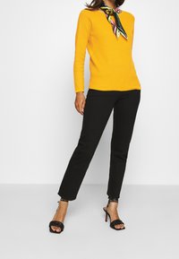 Esprit Strickpullover - light yellow