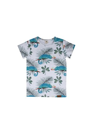 White short-sleeve shirt with pattern of blue chameleons on branches and green tropical leaves.