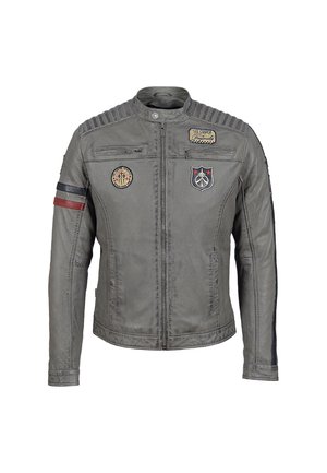 Graue Lederjacke mit Reißverschluss vorne, gerippten Schulterakzenten, Patches auf der Brust und dem Ärmel sowie zwei Reißverschlusstaschen an der Vorderseite.