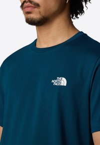 The North Face M SS SIMPLE DOME TEE - Camiseta deportiva - midnight petrol