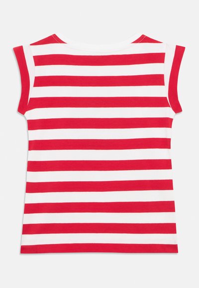 Chemise à manches courtes avec des rayures horizontales rouges et blanches, col rond, et bordure rouge aux manches, vue de dos.