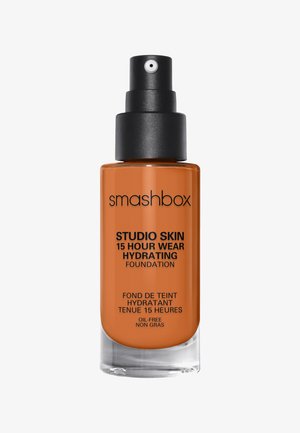 STUDIO SKIN 15 HOUR WEARHYDRATING FOUNDATION - Foundation - 4.05