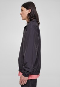 Urban Classics Bomber-jakk - black
