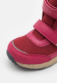 Finkid LAPPI EKO UNISEX - Bottes de neige - berry/red