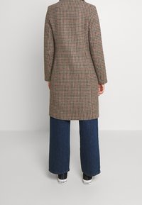 Vero Moda Klasický kabát - tan
