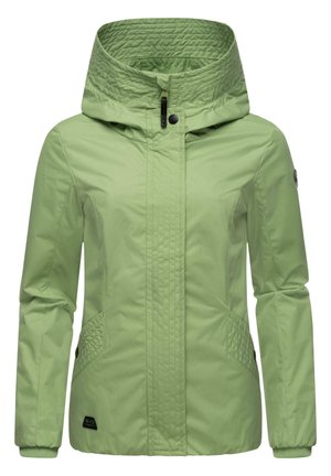Chaqueta ligera verde para mujer con capucha, detalles acolchados en la capucha y los bolsillos, cremallera frontal y cierre con botones a presión.