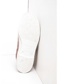 Bensimon TENNIS WITH EYELETS AND ELASTIC F15149 - Baskets basses - beige