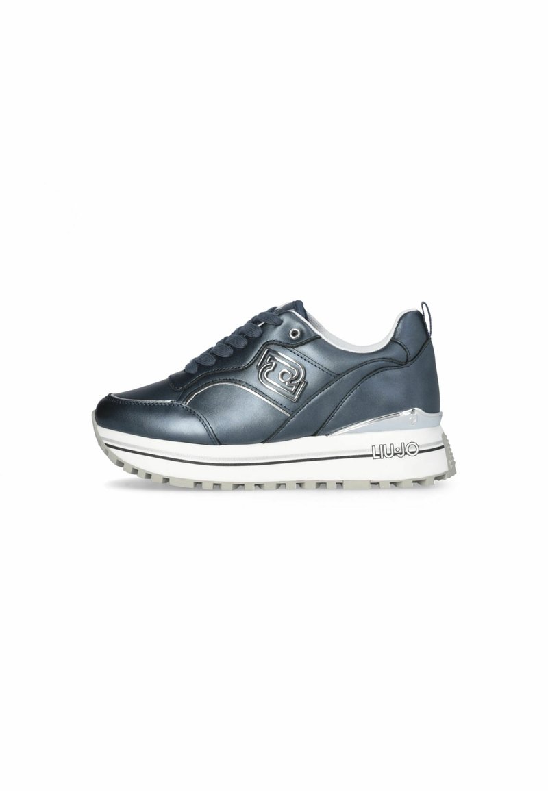 Baskets en cuir bleu foncé avec semelle blanche, laçage à l'avant, logo de la marque sur le côté et texte "LIU·JO" sur la zone du talon.