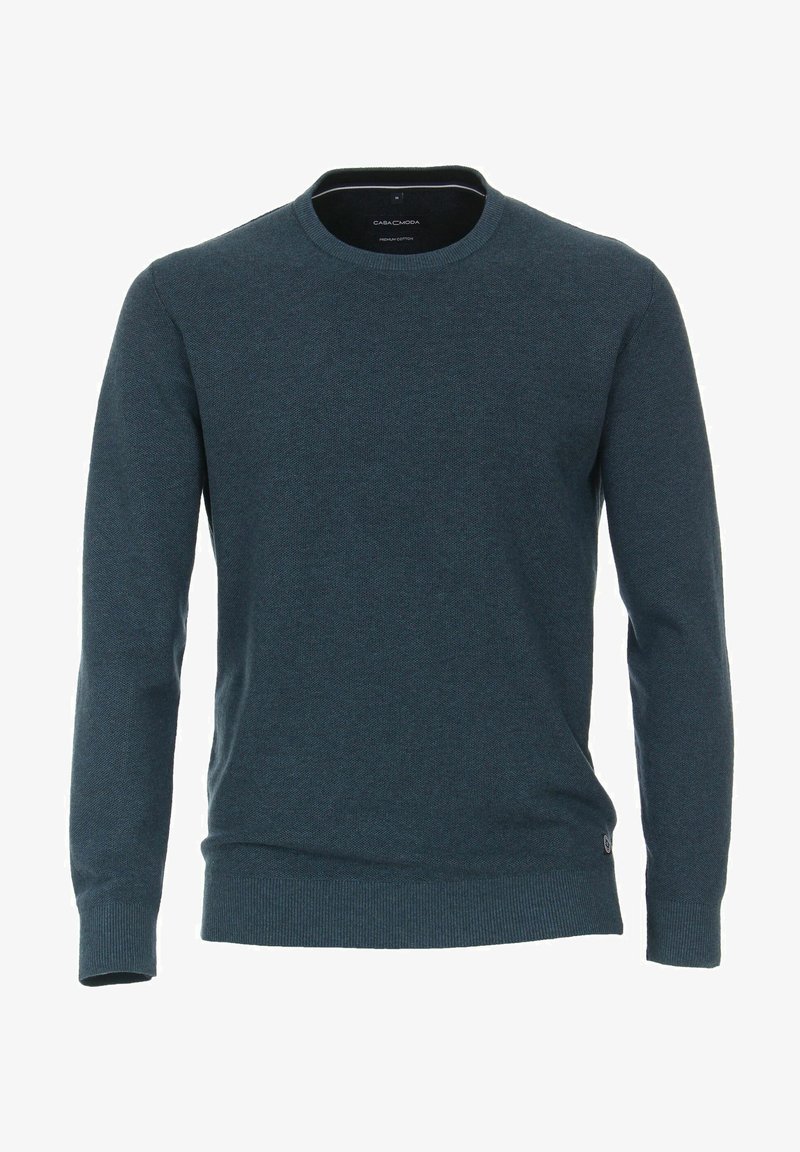 Pull en tricot texturé de couleur bleu canard. Il présente un col rond et des poignets et un ourlet côtelés, avec un petit détail de logo.