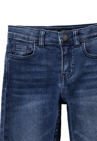 Donkerblauwe denim jeans met een licht vervaagde wassing, vijf zakken en een metalen knoopsluiting in de taille. Glad textuur en rechte pasvorm.