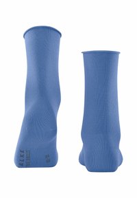 Blaue Sportsocken mit einer glatten, dehnbaren Textur, featuring einem gerippten Bündchen und verstärkter Ferse. Größenetikett 35-38 auf der Unterseite gedruckt.