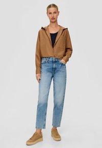 s.Oliver MIT DRUCKKNOPFRIEGELN - Jean droit - blau