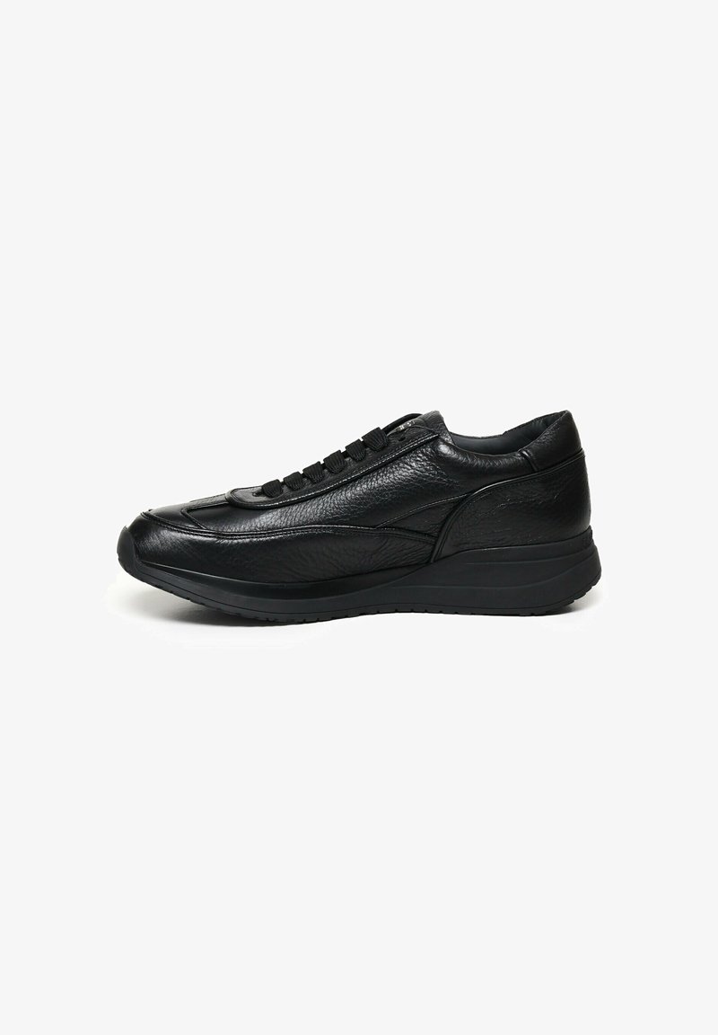Cesare Paciotti Sneakers laag - nero