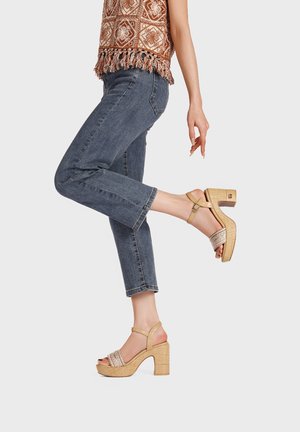 Sandali con tacco - nude