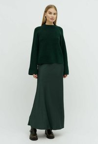mbyM MAILA-M - Jupe longue - jungle green