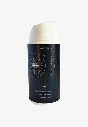 Zwarte cilindrische container met een witte pomp bovenkant, gelabeld "EENENVEERTIGSTE", bevat een verstevigend gezichtsmasker voor mannen. De tekst bevat productdetails.