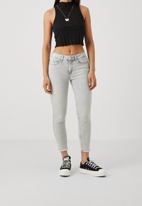 ONLY Petite Jeans Skinny Fit - grey denim
