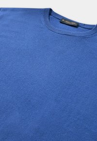 Unausgewählt, indigo