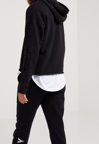 DKNY Luvtröja - black