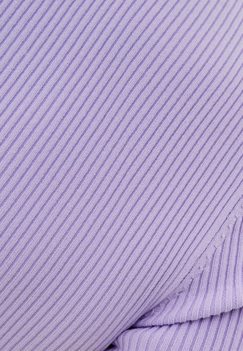 Damen Kleider | Bershka SHORT-SLEEVED WITH A TEARDROP NECKLINE T-Shirt basic mauve - OH13617 Damen Kleider | Bershka SHORT-SLEEVED WITH A TEARDROP NECKLINE T-Shirt basic mauve - OH13617