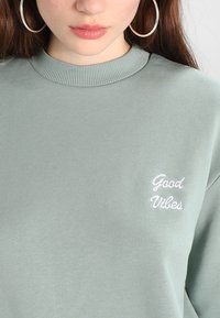 NA-KD Felpa - light green