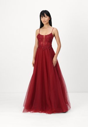Occasion wear - wine