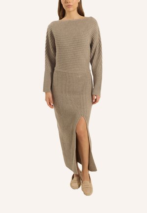 Strickkleid - oat
