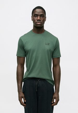 TRAIN CORE TEE - Basic póló - cilantro
