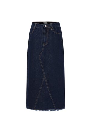Jupe en denim de couleur bleu foncé, avec une taille haute, une fermeture à boutons à l'avant et un design de couture angulaire unique, avec un ourlet effiloché.
