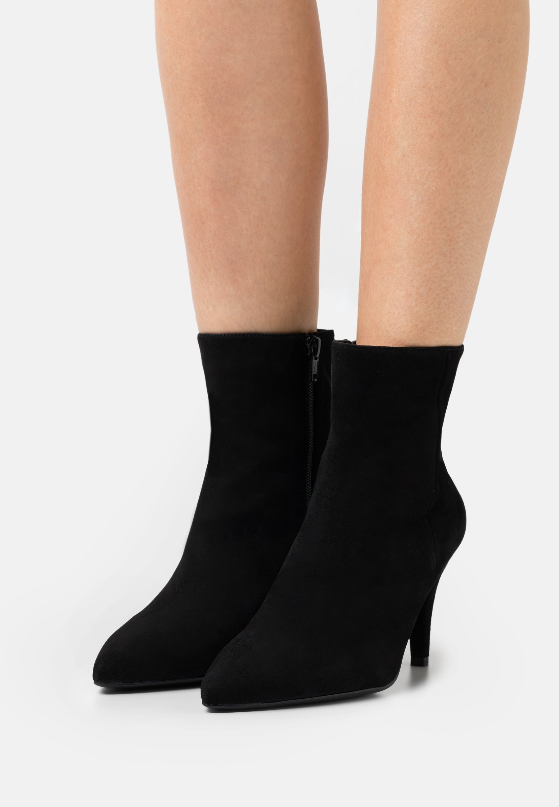 Unisa TABEBU - Ankle boots - black 