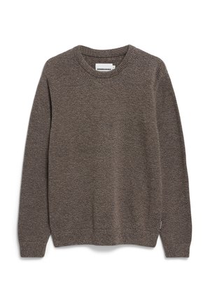 Pull en maille marron avec un col rond et des poignets côtelés. Présente un motif subtil et une petite étiquette de logo à l'ourlet.