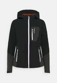 Chaqueta softshell negra con cremallera en la parte delantera, capucha y detalles en gris contrastante. Incluye bolsillos con cremallera y un bolsillo en el pecho texturizado.