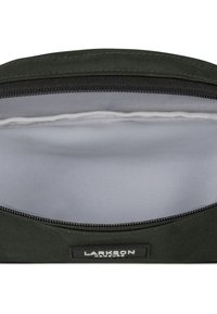 Larkson FINN - Bältesväska - dunkelgrün